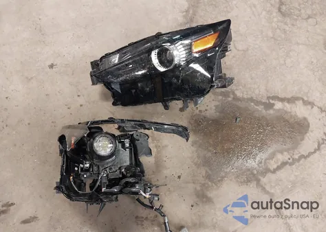 2024 Mazda Cx-30 2.5 S Preferred Package z USA, uszkodzony, nr VIN 3MVDMBCM4RM657165